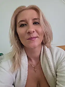KaylinJan webcam show