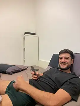 milano01 在線直播表演