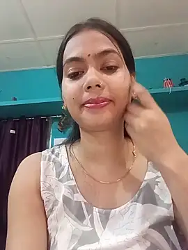 neha8824 élő XXX-chatje