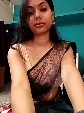 neha8824 élő XXX-chatje