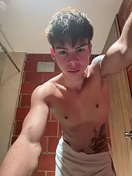 عرض كام Handsome_boys69