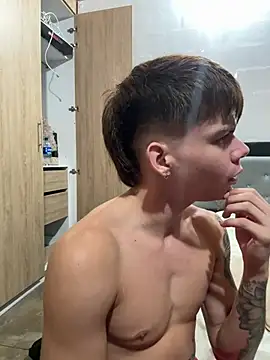 عرض كام Handsome_boys69