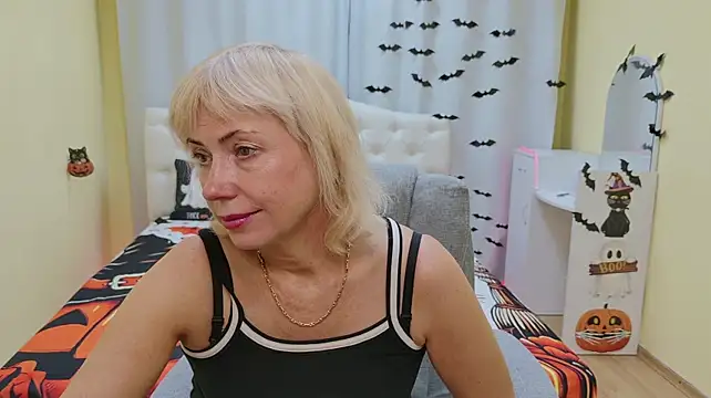 LaurenWishy – Naživo XXX chat