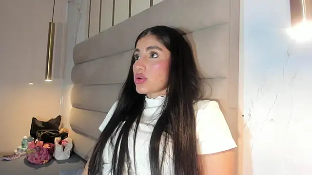 IsabelaStefano's Live XXX Chat