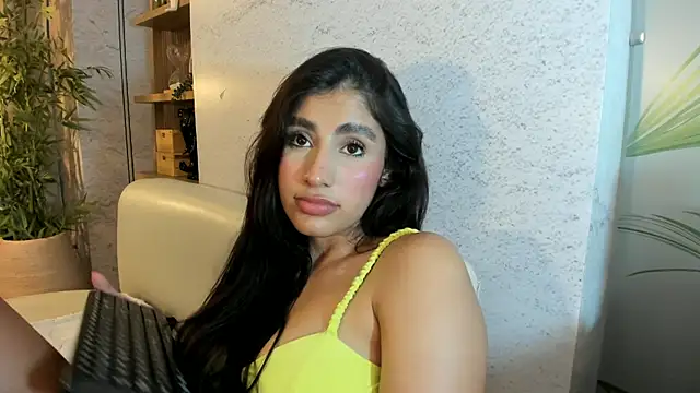Chat +18 de IsabelaStefano ao vivo