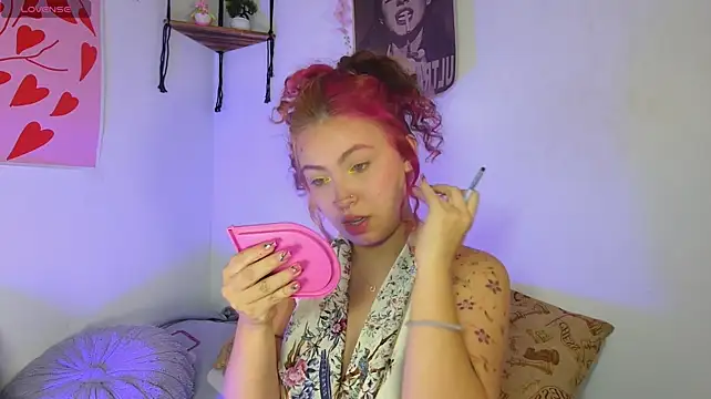 MarieTaylor_'s Webcam Show
