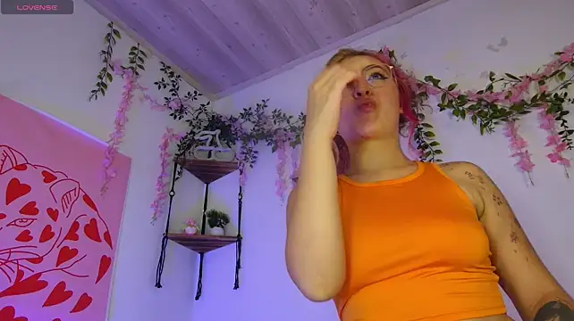 Pertunjukan Kamera Web MarieTaylor_