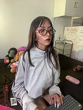Show de Violeth_00 na webcam