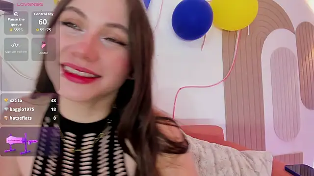 MiaWhiteBunny's Live XXX Chat
