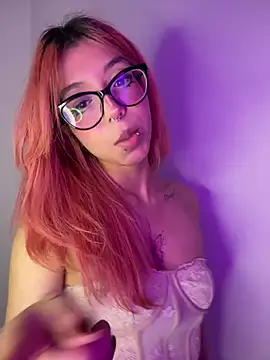 Valen-Foxx1 live XXX chat