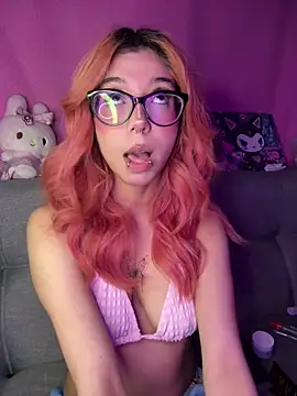 Valen-Foxx1 Adlı Modelin Canlı XXX Sohbeti