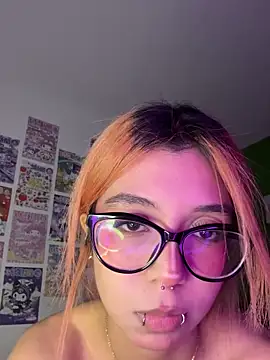 Valen-Foxx1's Live XXX Chat