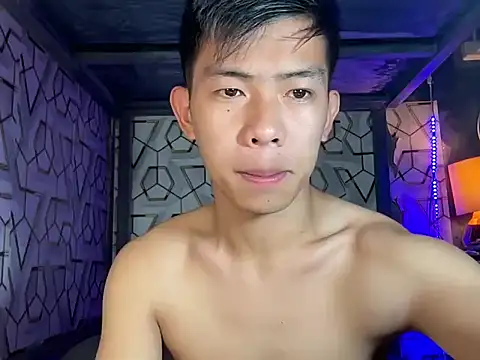 Clyde_hugecock Webcam-Show