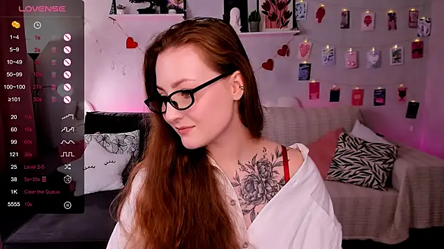 Živá chatovací místnost velvet_cherry_