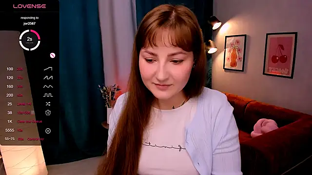 velvet_cherry_ Adlı Modelin Canlı XXX Sohbeti