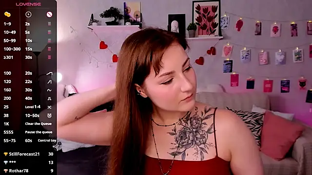 Chat +18 de velvet_cherry_ ao vivo