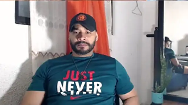 عرض كام musclehetero