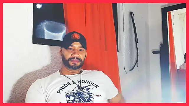 musclehetero Show in webcam
