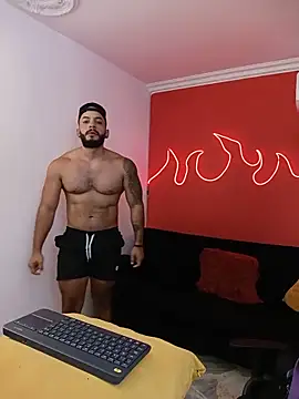 Pokazy przed kamerką – Mike_savage3