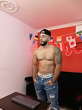 Mike_savage3 Adlı Modelin Web Kamerası Şovu