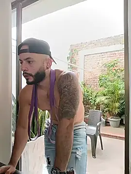 Show de Mike_savage3 na webcam