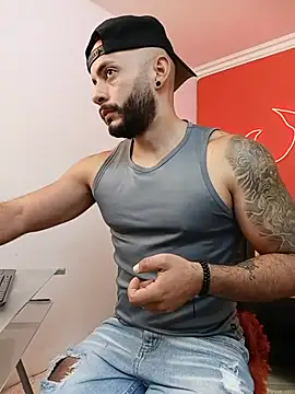 Mike_savage3 Pertunjukan Webcam