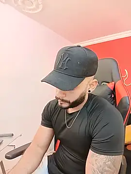 Show modela Mike_savage3 na web-kameri