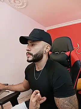 Вебкам-шоу Mike_savage3