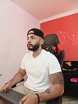 Mike_savage3 Pertunjukan Webcam