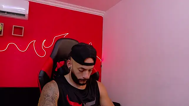 Mike_savage3's Webcam Show