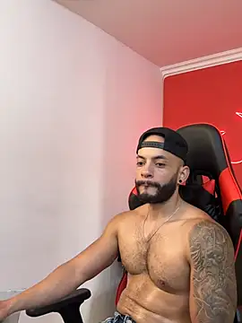 Pokazy przed kamerką – Mike_savage3