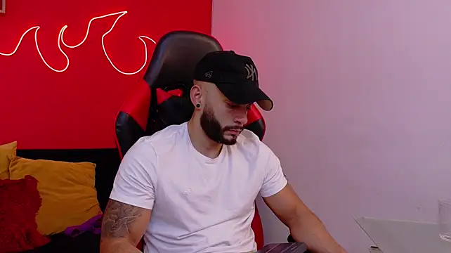 عرض كام Mike_savage3