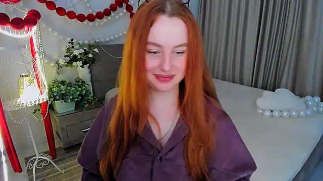 AirySilhouette Show in webcam