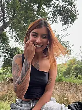Zoe_addiction: διαδικτυακό σόου στην κάμερα