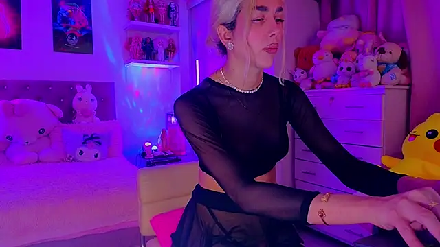MadamBarbiee's Webcam Show