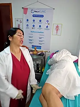 Pokazy przed kamerką – JustSamantha_