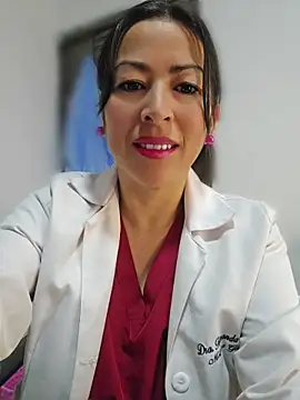 הופעת וובקאם של JustSamantha_