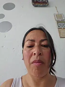 הופעת וובקאם של JustSamantha_