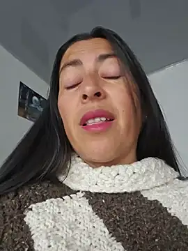 JustSamantha_ Show in webcam