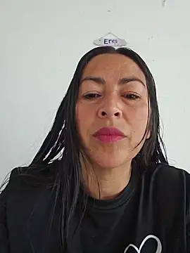 הופעת וובקאם של JustSamantha_