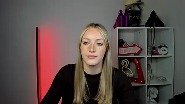 EvelynBlond – live chatrum