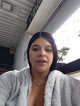 Layla-daring Live XXX-Chat