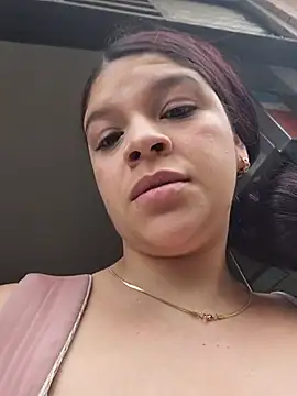 Layla-daring's Live XXX Chat