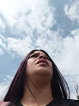 Layla-daring's Live XXX Chat