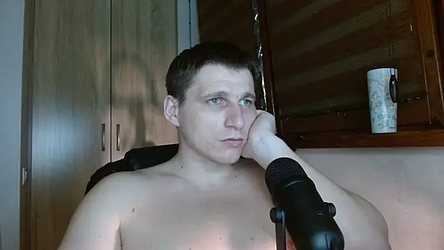 Poliglotjoe1 Live XXX-Chat