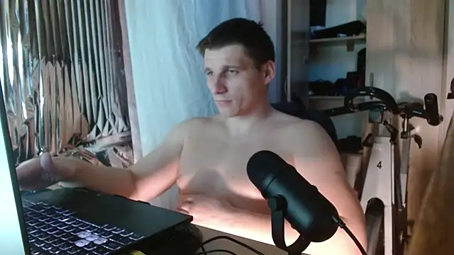 Show modela Poliglotjoe1 na web-kameri