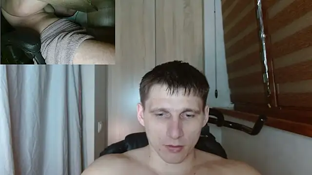 Poliglotjoe1n Webbikameraesitys