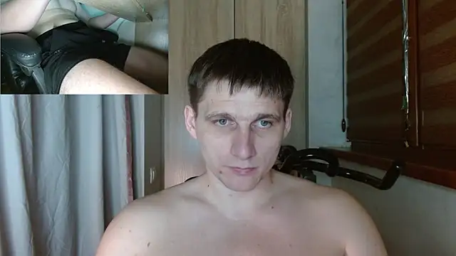 Show modela Poliglotjoe1 na web-kameri
