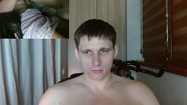 Show modela Poliglotjoe1 na web-kameri