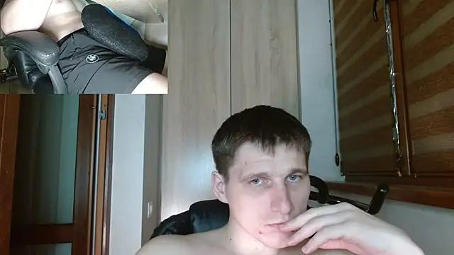 Вебкам-шоу Poliglotjoe1